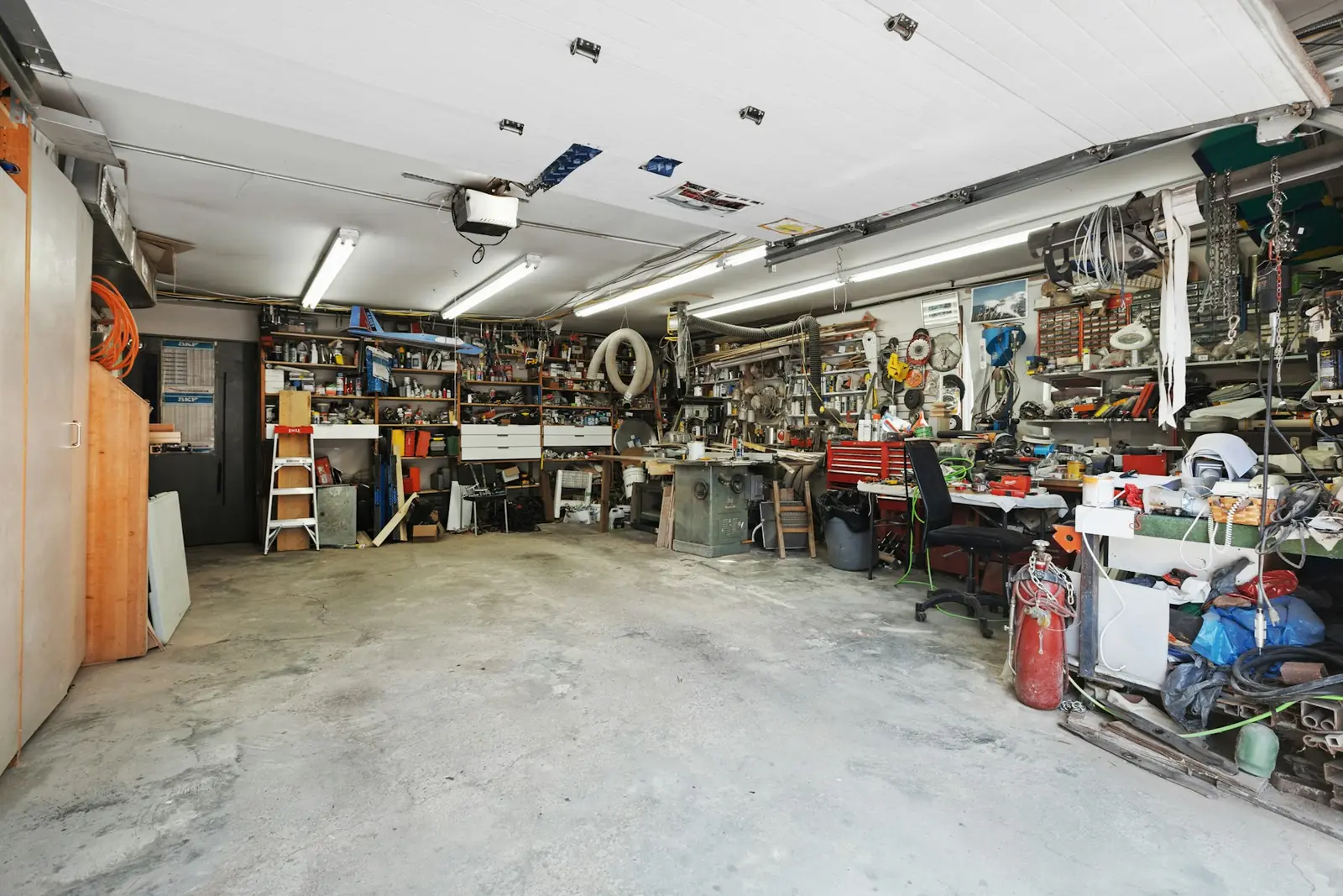 Estate Cleanouts photo 3